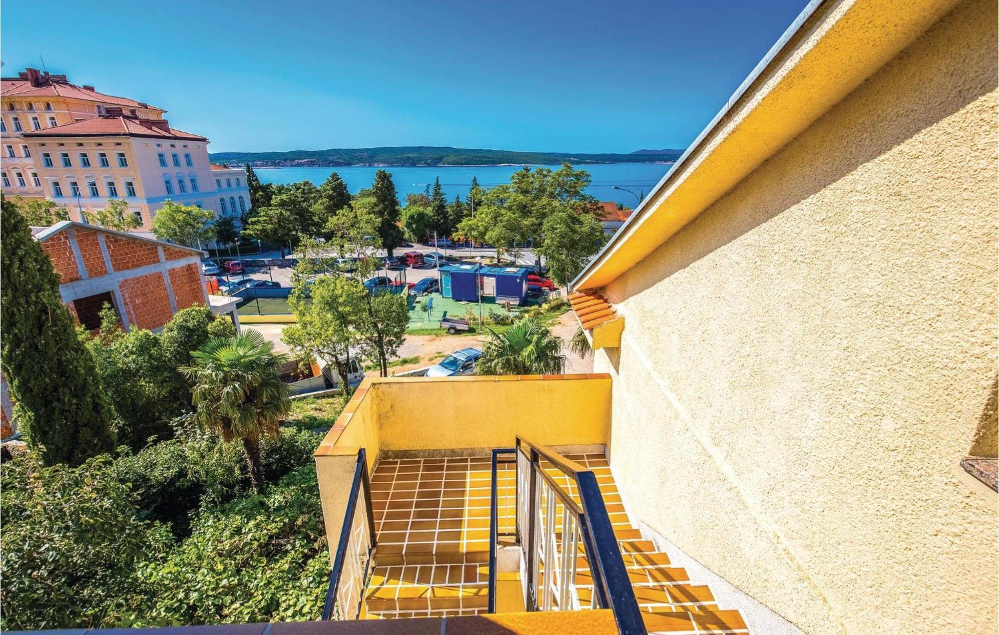 Cozy Apartment In Crikvenica With Wifi Exterior foto